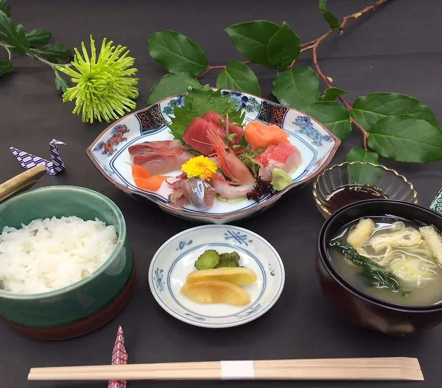 Japanskt värdshus (ryokan) Miyabiyado Takemine